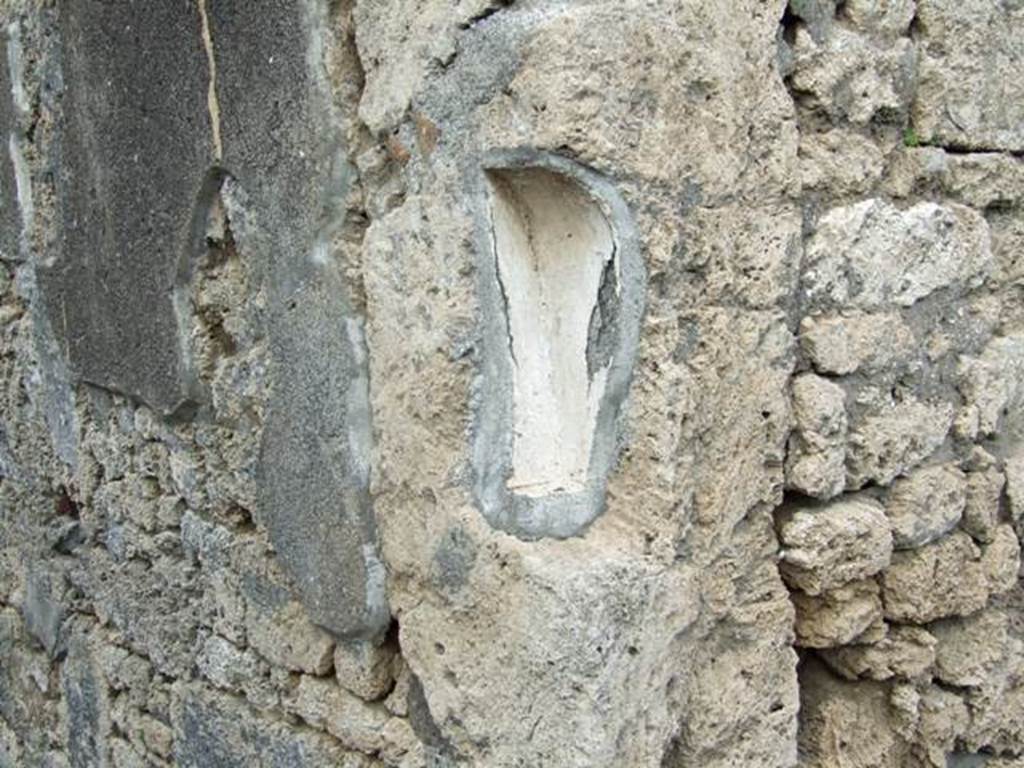 V.2.3 Pompeii. March 2009. East side of staircase, remains of plaster.