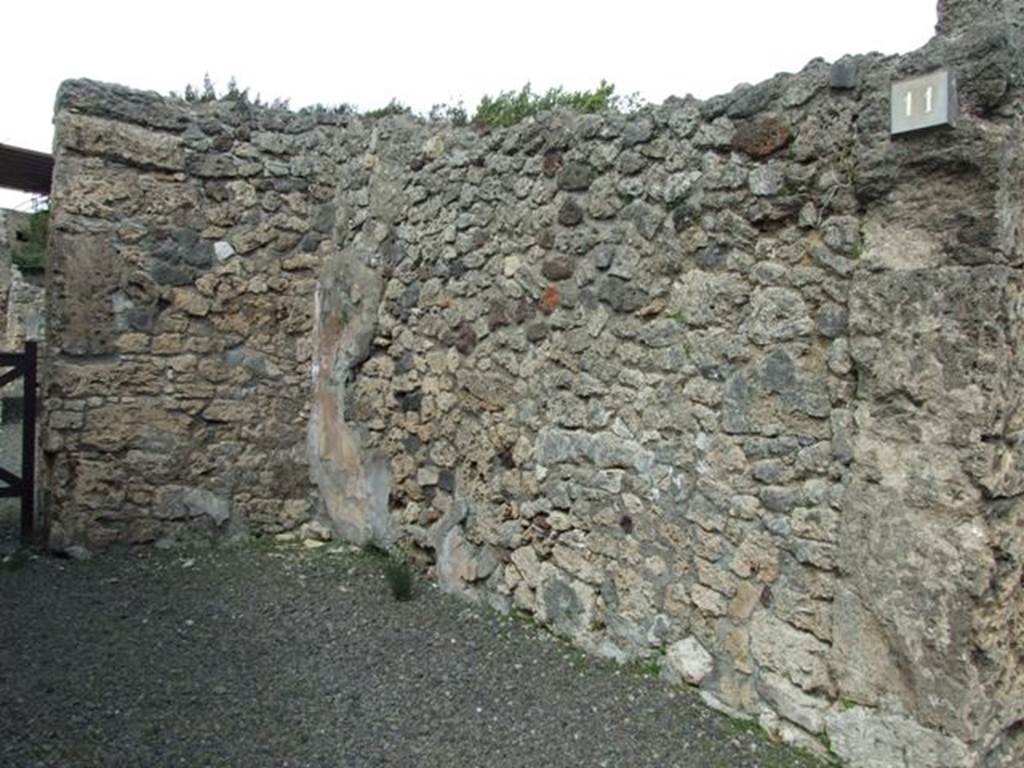 V.2.11 Pompeii. March 2009. East wall.