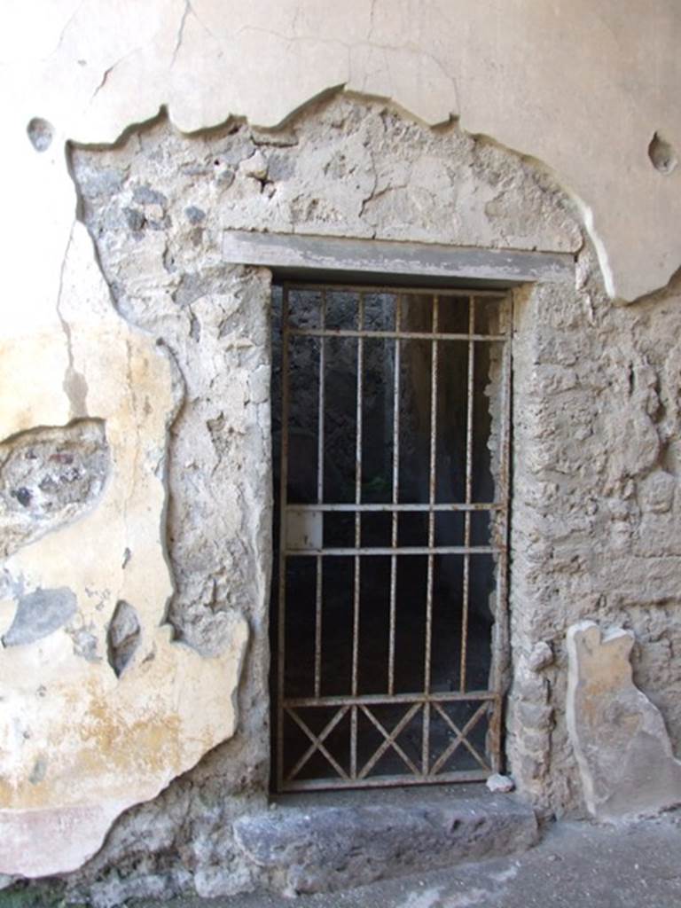 V.2.i Pompeii. March 2009. Doorway to Room 3a, on east side of entrance corridor.