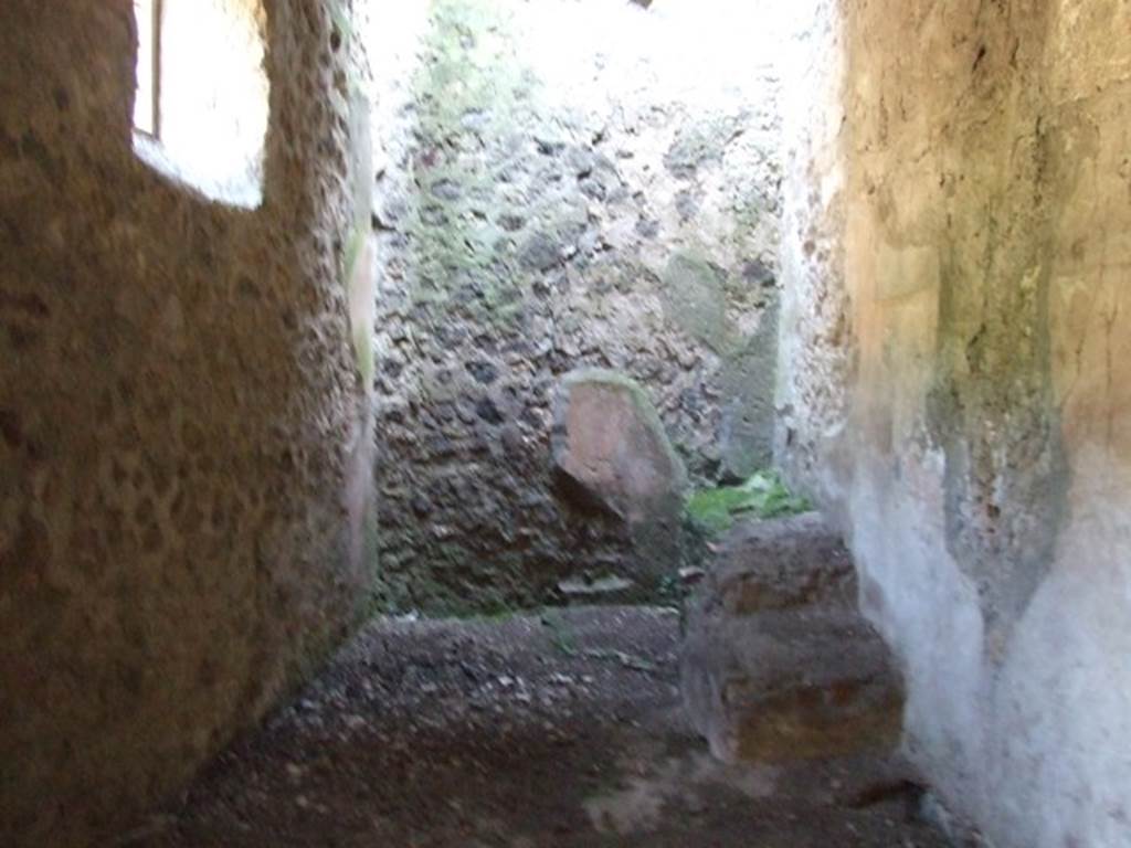 V.2.i Pompeii. March 2009. Room 3a, Looking east.