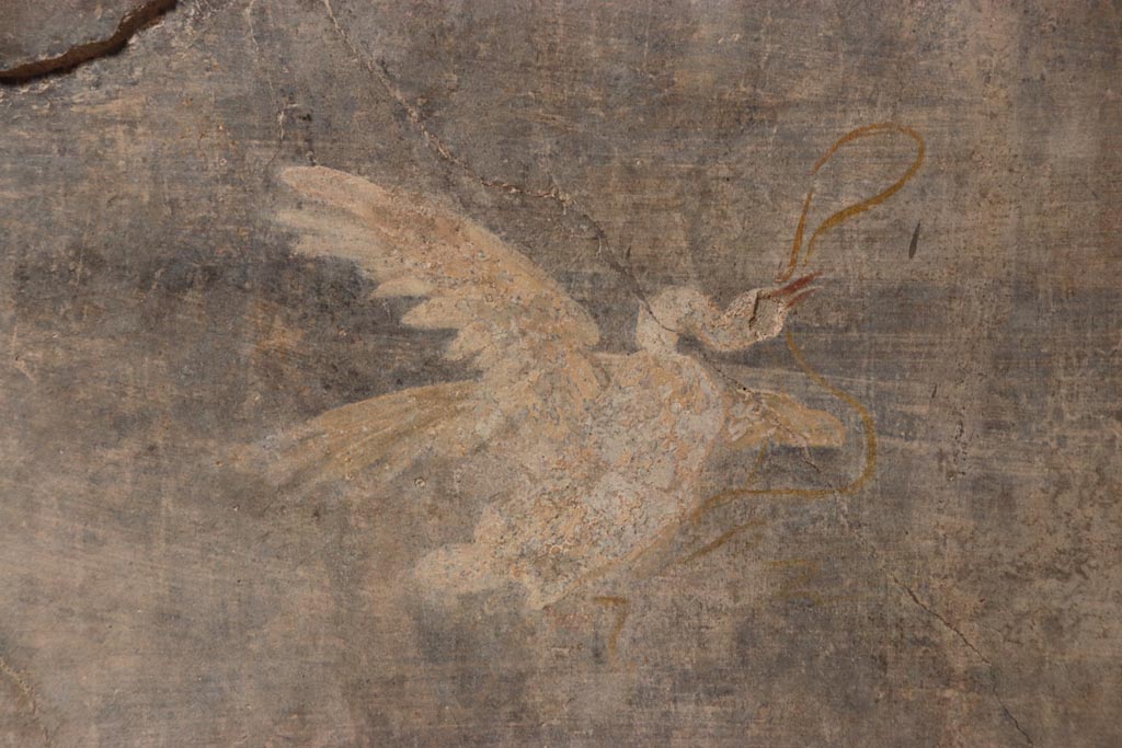 V.2.i Pompeii. October 2023. Room 1, north wall, detail of painted swan in middle panel. Photo courtesy of Klaus Heese.