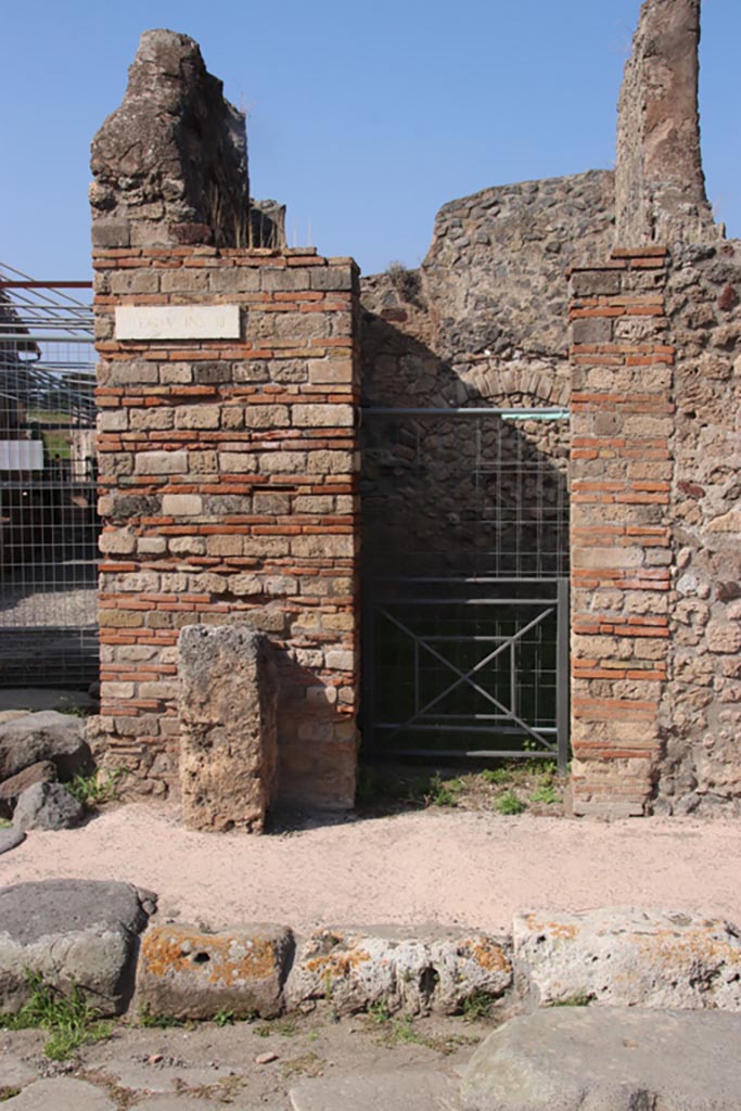 V.3.1 Pompeii. October 2023.
Street shrine on Via di Nola, on the west side of the entrance. Photo courtesy of Klaus Heese.