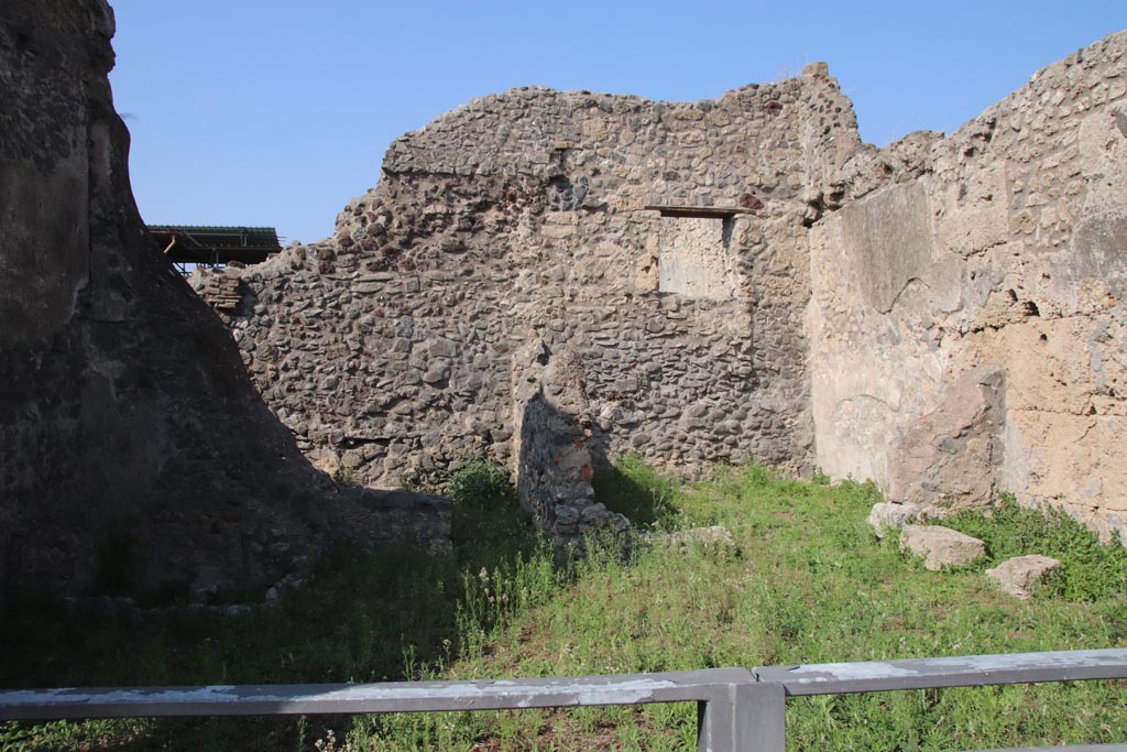 V.3.2 Pompeii. October 2023. Looking north from entrance doorway towards two rear rooms. Photo courtesy of Klaus Heese.