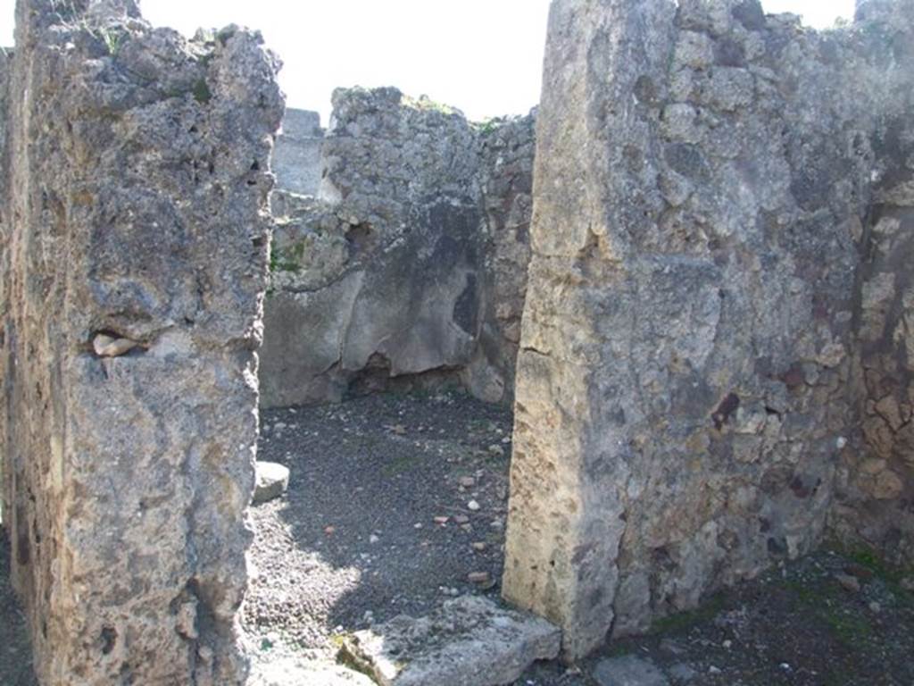 V.3.7 Pompeii. March 2009. Doorway to Cubiculum, on south west side of atrium.