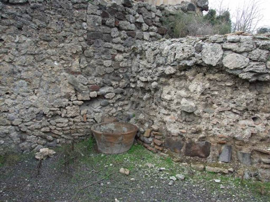 V.3.8 Pompeii. December 2007. Terracotta basin at rear of oven in large room behind oven.