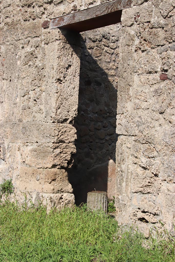 V.3.8 Pompeii. October 2023. Doorway to room on east side of atrium. Photo courtesy of Klaus Heese.