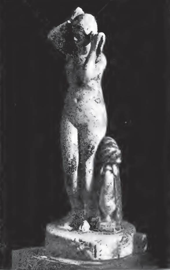 V.4.3 Pompeii. 1899. Marble statuette of Venus Anadyomene. When found it had traces of red paint and gilding. See Notizie degli Scavi di Antichit�, 1899 (p. 206). See Boyce G. K., 1937. Corpus of the Lararia of Pompeii. Rome: MAAR 14. (p.40, no.118, note 1).