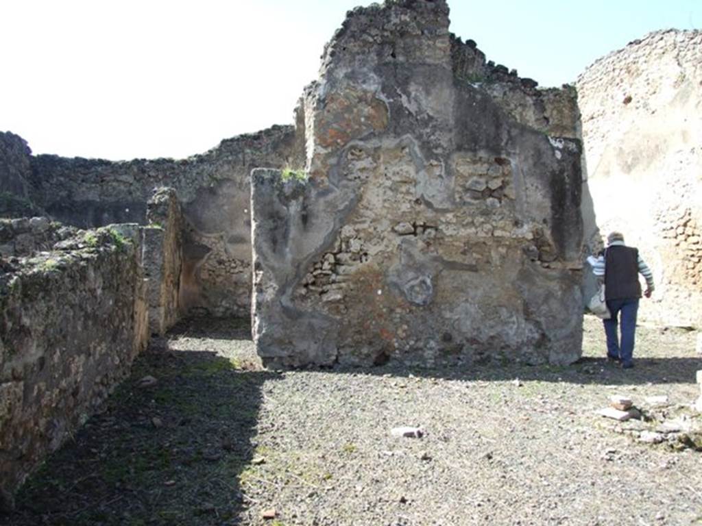 V.4.9 Pompeii. March 2009. West side of atrium.