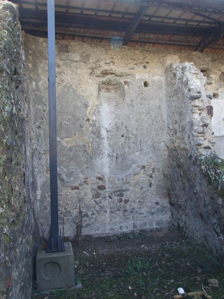 V.4.12 Pompeii. March 2009. South wall.