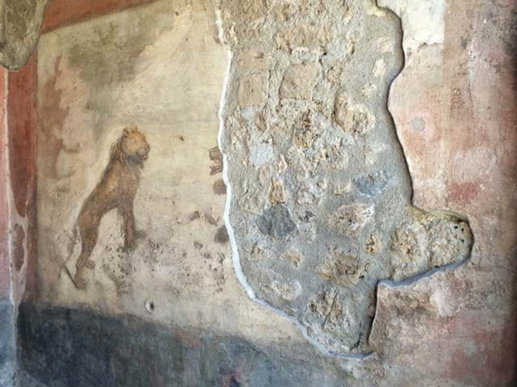 V.4.a Pompeii. April 2015. Hunting fresco with life-size animals on south wall of garden area. Photo courtesy of Sharon M. Wolf.