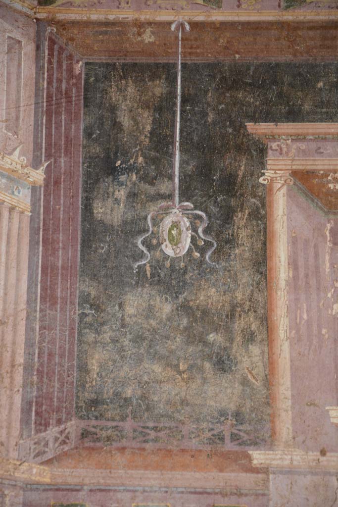V.4.a Pompeii. March 2018. Room ‘h’, detail from painted panel on upper south wall.
Foto Annette Haug, ERC Grant 681269 DÉCOR.