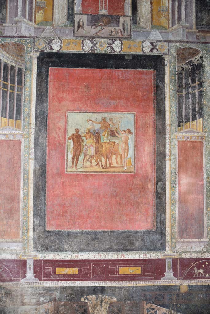V.4.a Pompeii. March 2018.
Room ‘h’, central panel with wall painting from south wall of tablinum.
Foto Annette Haug, ERC Grant 681269 DÉCOR.