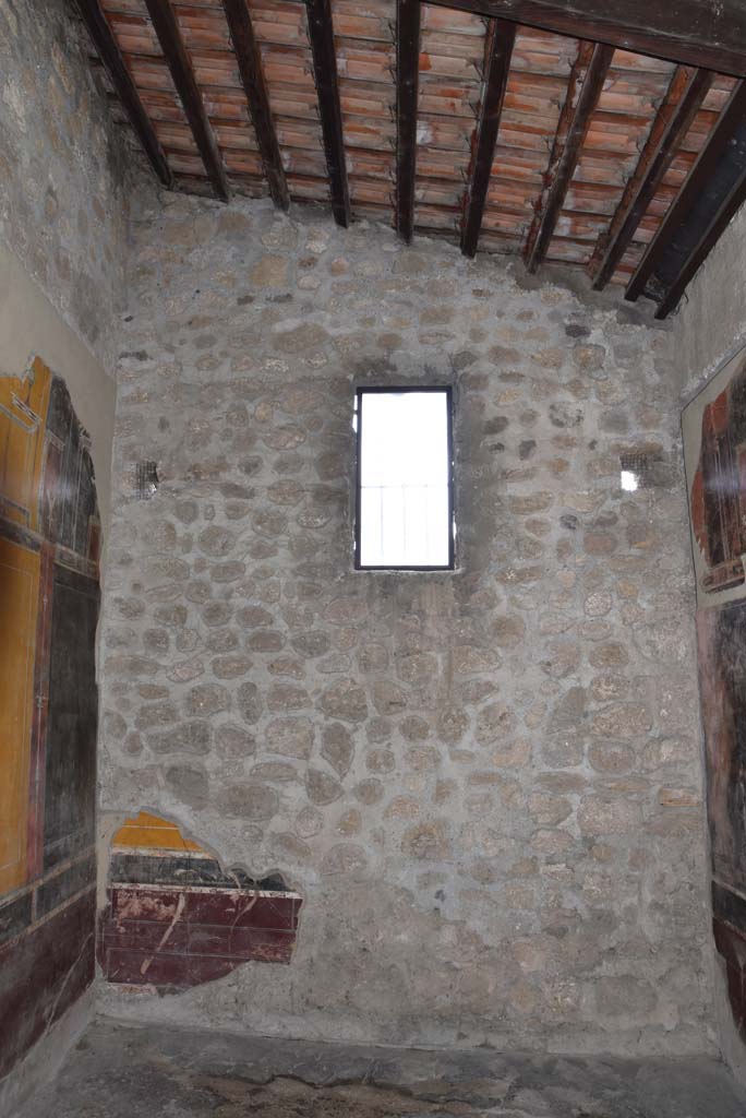 V.4.a Pompeii. March 2018. Room ‘g’, looking towards south wall.
Foto Annette Haug, ERC Grant 681269 DÉCOR.