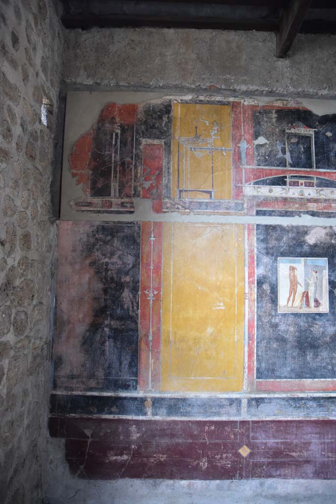 V.4.a Pompeii. March 2018. Room ‘g’, west wall in south-west corner.
Foto Annette Haug, ERC Grant 681269 DÉCOR.