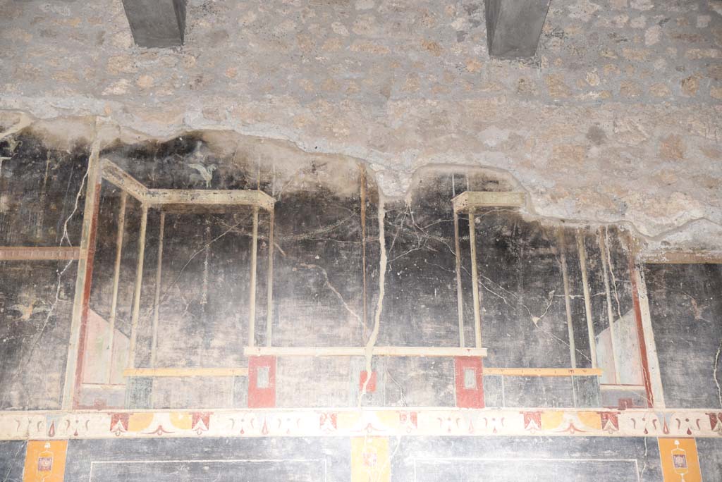 V.4.a Pompeii. March 2018. Room ‘b’, upper north wall of atrium.
Foto Annette Haug, ERC Grant 681269 DÉCOR.