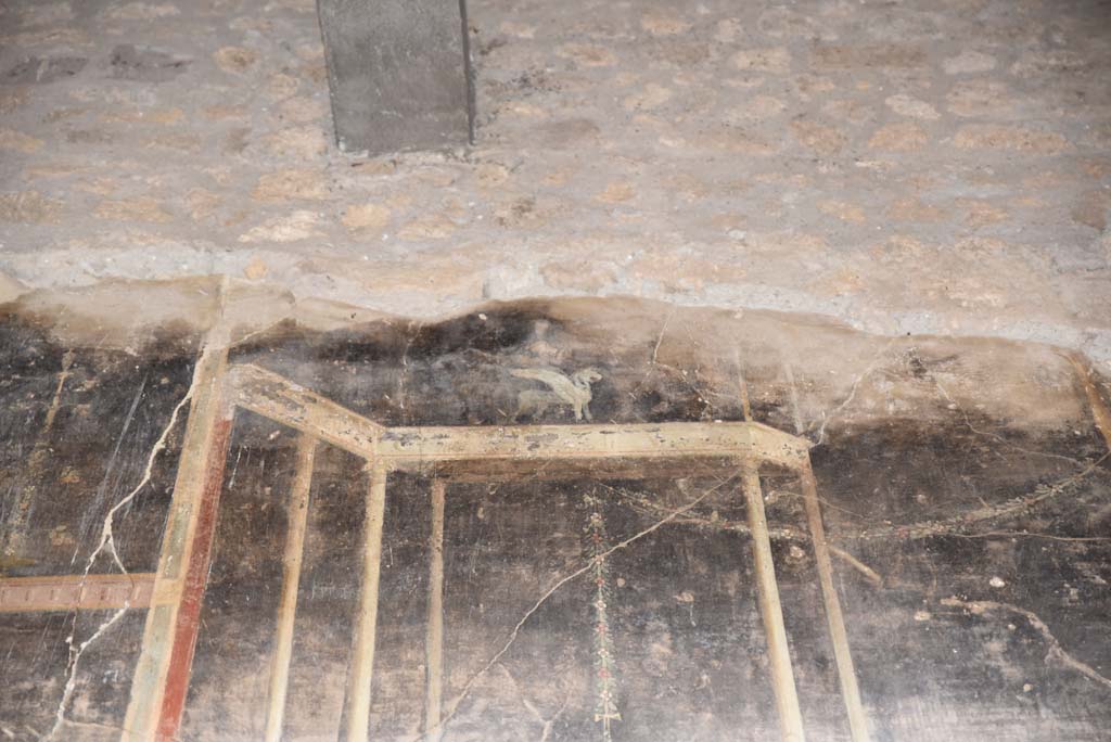 V.4.a Pompeii. March 2018. Room ‘b’, detail from upper north wall
Foto Annette Haug, ERC Grant 681269 DÉCOR.