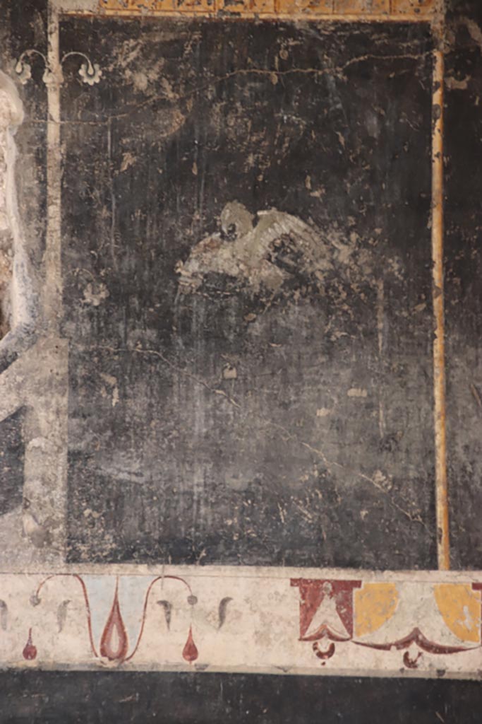 V.4.a Pompeii. October 2023.
Room ‘b’, detail from panel on upper east wall in south-east corner. Photo courtesy of Klaus Heese.