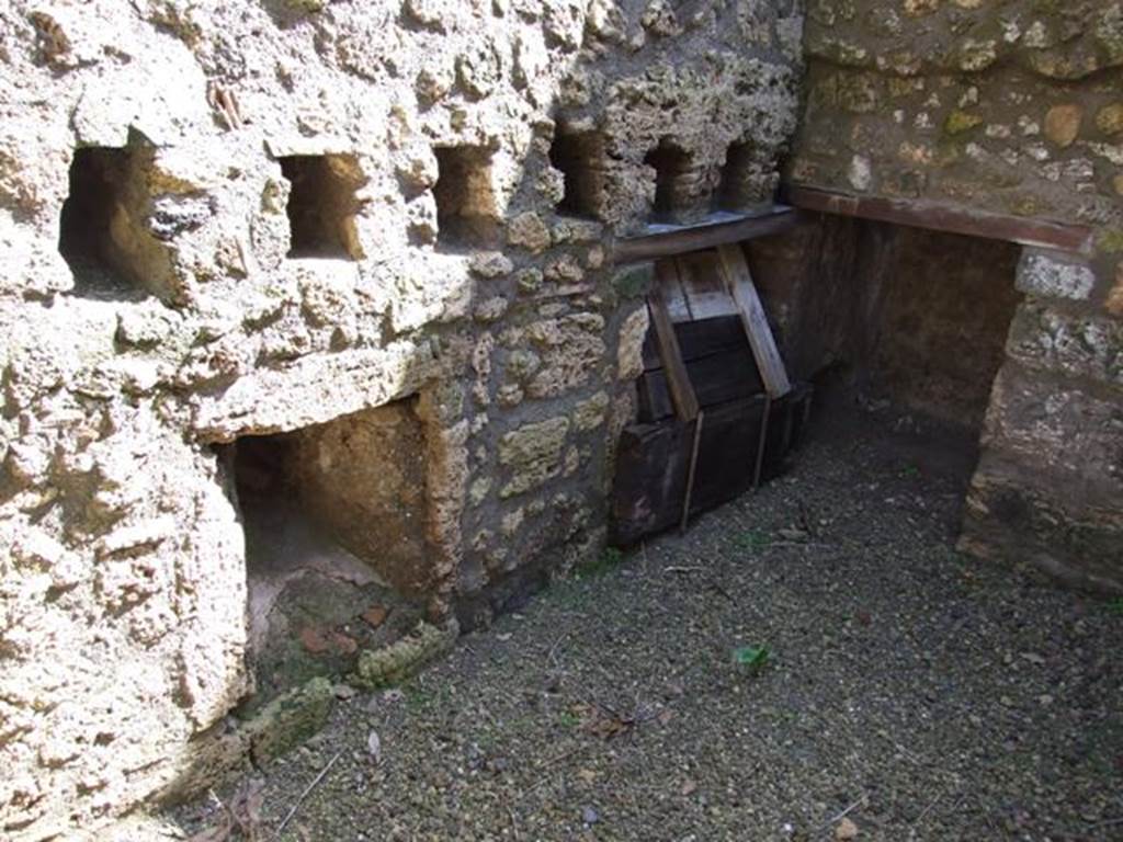 V.5.3 Pompeii. March 2009. Room 3. Rear room. East wall with door in south wall to corridor.
