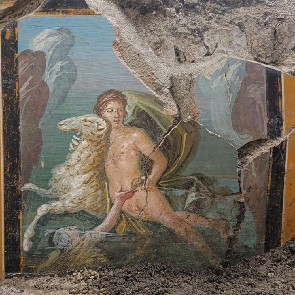 V.6.11 Pompeii. March 2024. Ambienti 29 and 47.
Frisso è in sella al Vello d’Oro, mentre Elle viene rappresentata nell’atto di sporgere il braccio fuori dall’acqua per afferrare l’appiglio offertole dal fratello.
Phrixus is riding the Golden Fleece, while Helle is depicted in the act of sticking her arm out of the water to grab the handhold offered to her by her brother.
Photograph © Parco Archeologico di Pompei.
See E-Journal 01: 01.03.24, Interventi conservativi e nuovi scavi nella Casa di Leda. Dalla tutela alla conoscenza di un’abitazione del ceto medio di Pompei, Fig. 10.