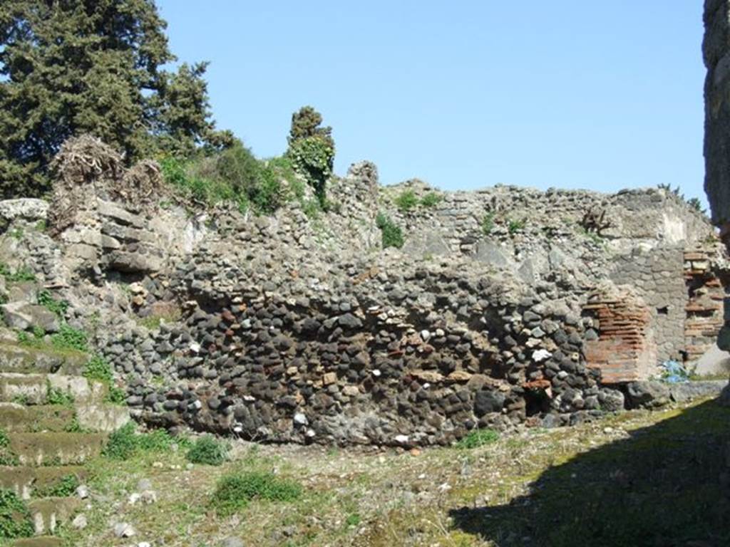 VI.1.1 Pompeii. March 2009. Looking east.