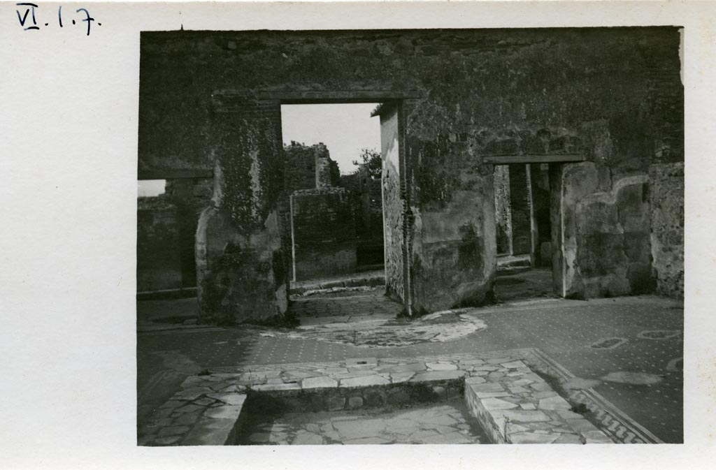 VI.1.7 Pompeii. Pre-1937-39. Looking west across atrium towards doorway to VI.1.7, in centre, and VI.1.6, on right.
Photo courtesy of American Academy in Rome, Photographic Archive. Warsher collection no. 016.