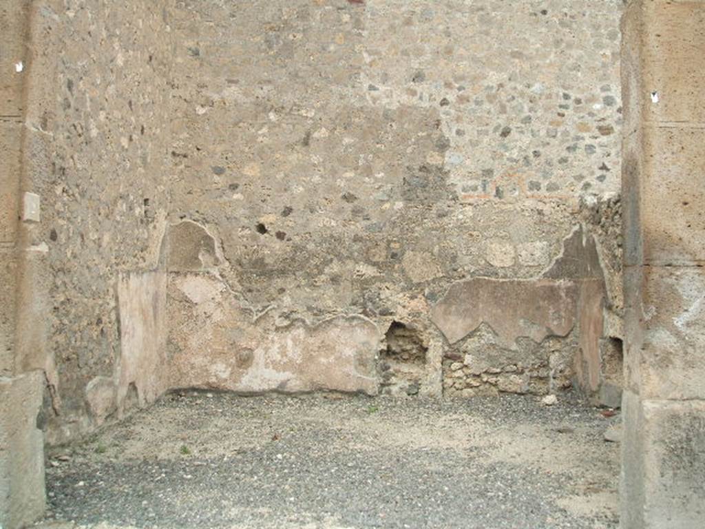 VI.2.2 Pompeii. Shop. May 2005. East wall.
