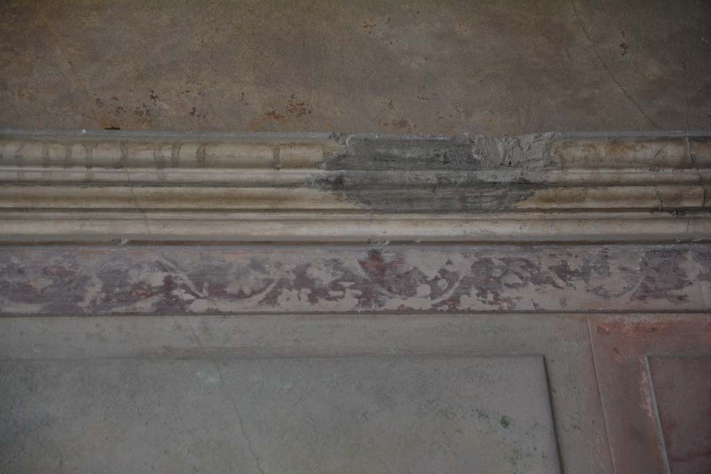 VI.2.4 Pompeii. March 2019. Detail of painted decoration from upper south wall of tablinum.
Foto Annette Haug, ERC Grant 681269 DÉCOR.