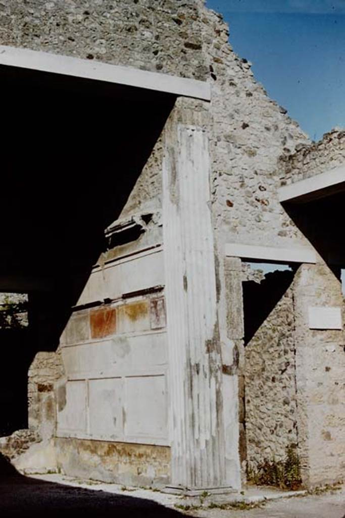 VI.2.4 Pompeii. 1959.
South wall of tablinum, with doorway, on right, leading to portico. Photo by Stanley A. Jashemski.
Source: The Wilhelmina and Stanley A. Jashemski archive in the University of Maryland Library, Special Collections (See collection page) and made available under the Creative Commons Attribution-Non Commercial License v.4. See Licence and use details.
J59f0100