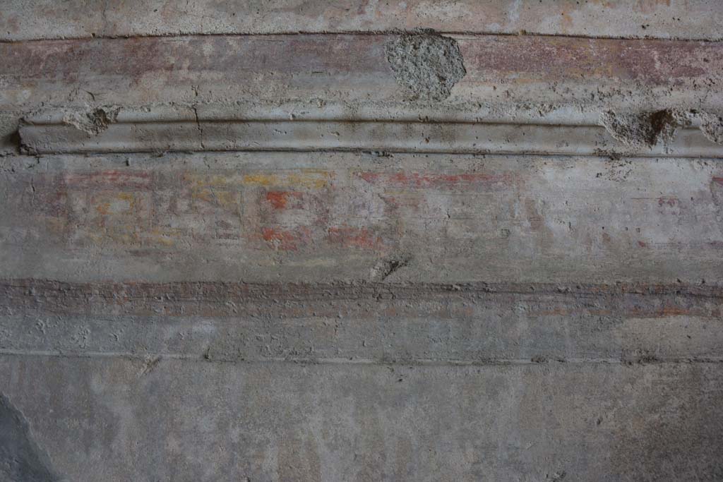 VI.2.4 Pompeii. March 2019. Detail of painted decoration from lower north wall in north-west corner, area above zoccolo.
Foto Annette Haug, ERC Grant 681269 DÉCOR.
