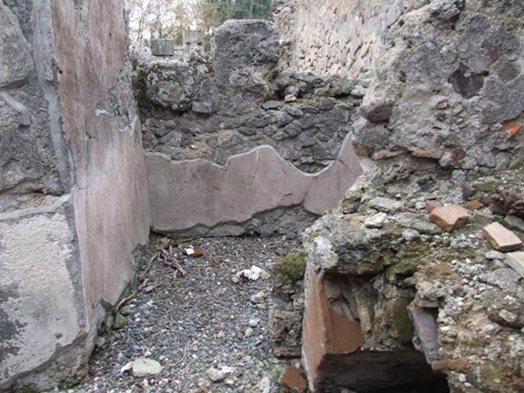 VI.2.10 Pompeii. Small house. December 2007. West side of the kitchen.
