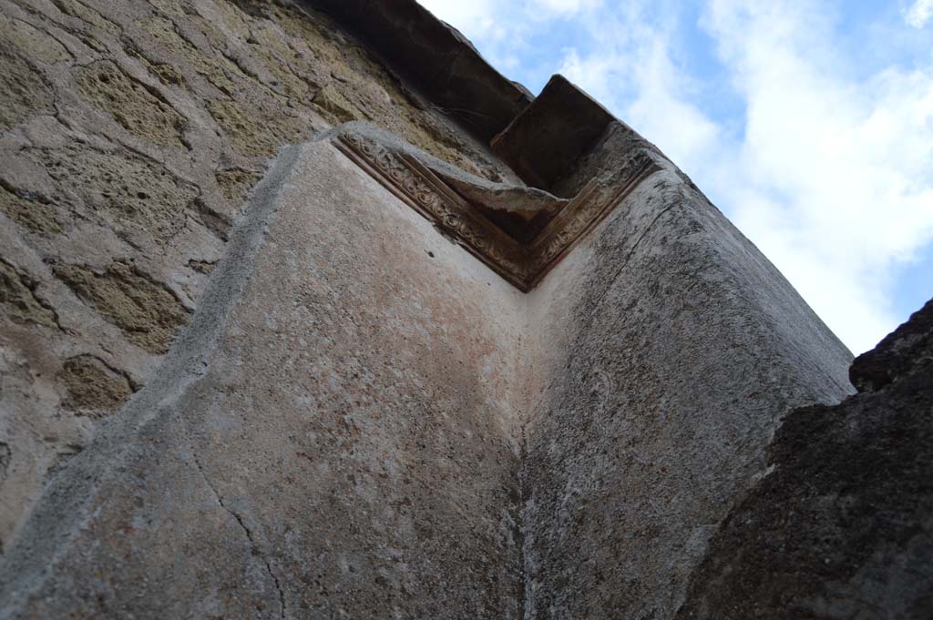 VI.2.25 Pompeii. March 2018. Upper wall in cubiculum.
Foto Taylor Lauritsen, ERC Grant 681269 D�COR.
