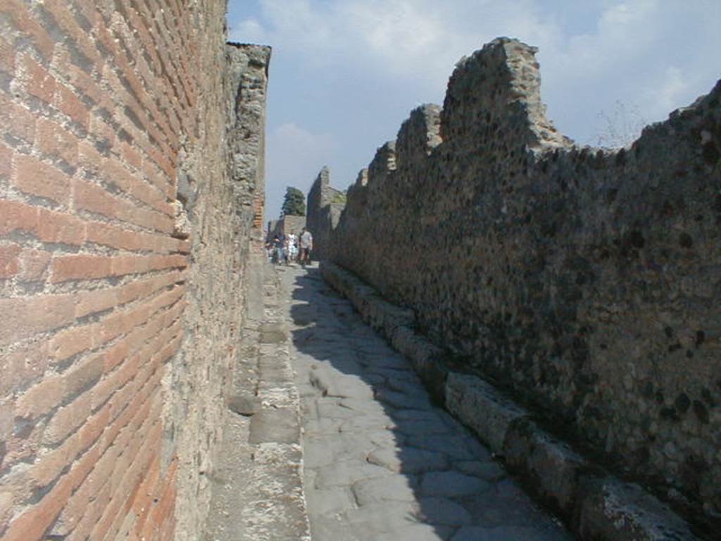 VI.3.1 Shop entrance
VI.2 Vico di Mercurio looking east Side wall of VI.3.1