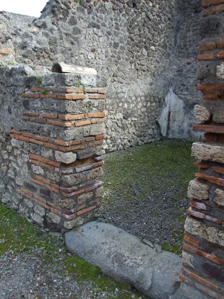 VI.3.3 Pompeii. March 2009. Doorway to Room 2. Cubiculum.