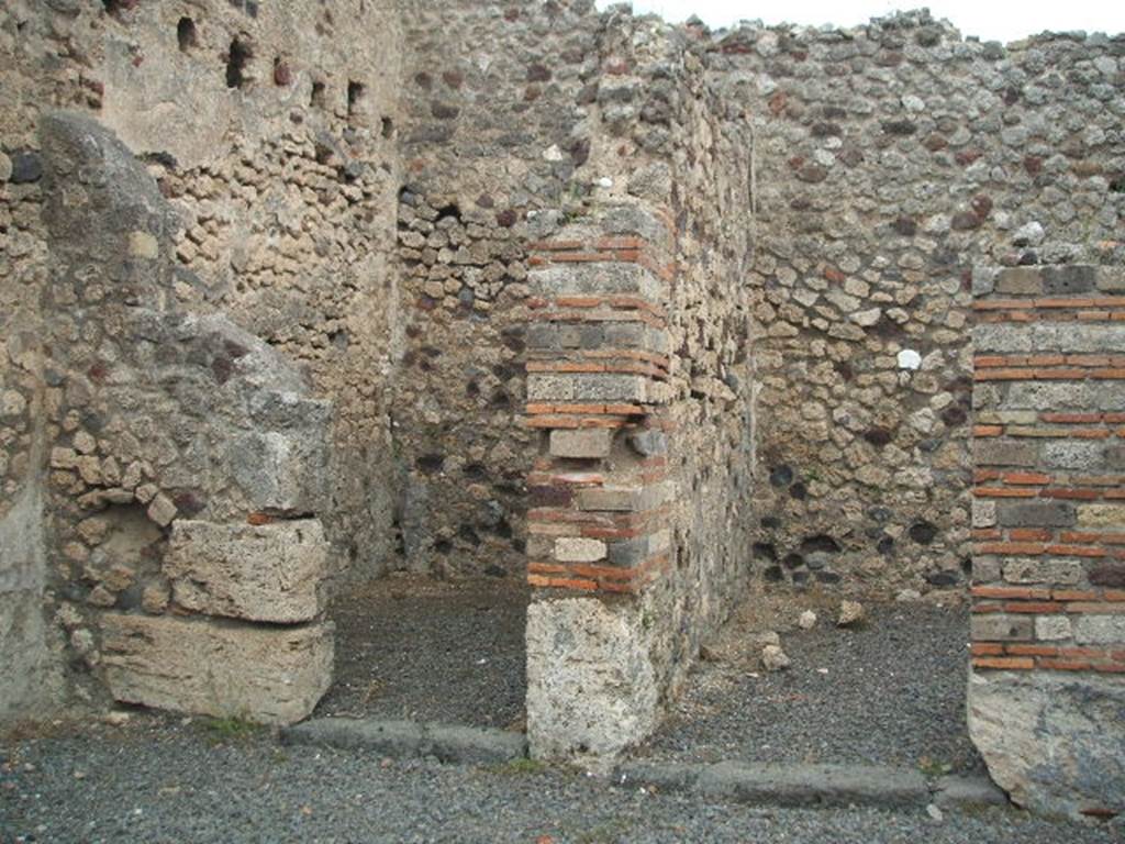 VI.3.17 Shop with dwelling. Linked to VI.3.16