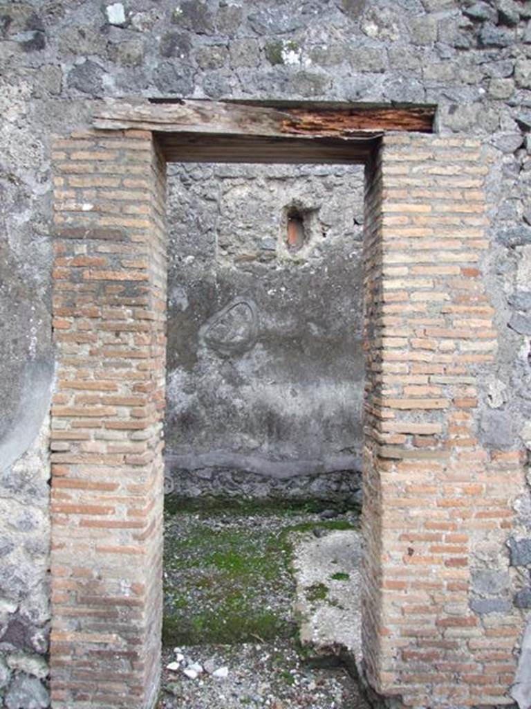 VI.5.4 Pompeii. December 2007. Doorway to room 12, cubiculum.