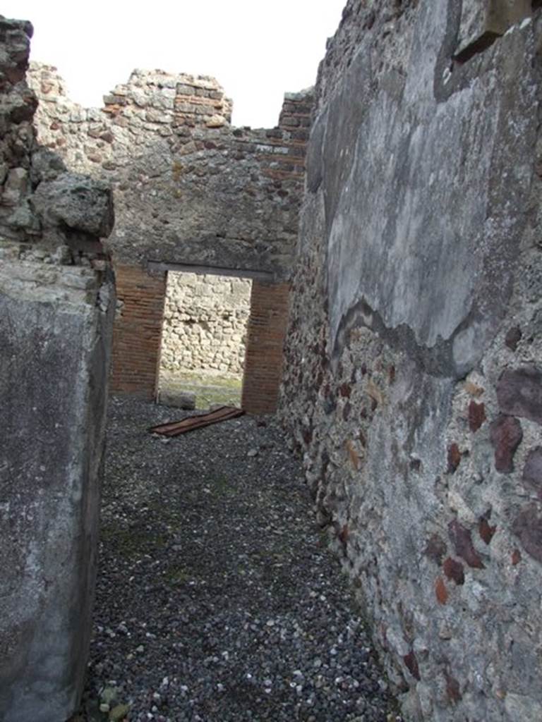VI.5.5 Casa del Granduca Michele di Russia. Room to the right behind the peristyle and doorway at VI.5.21. December 2007.