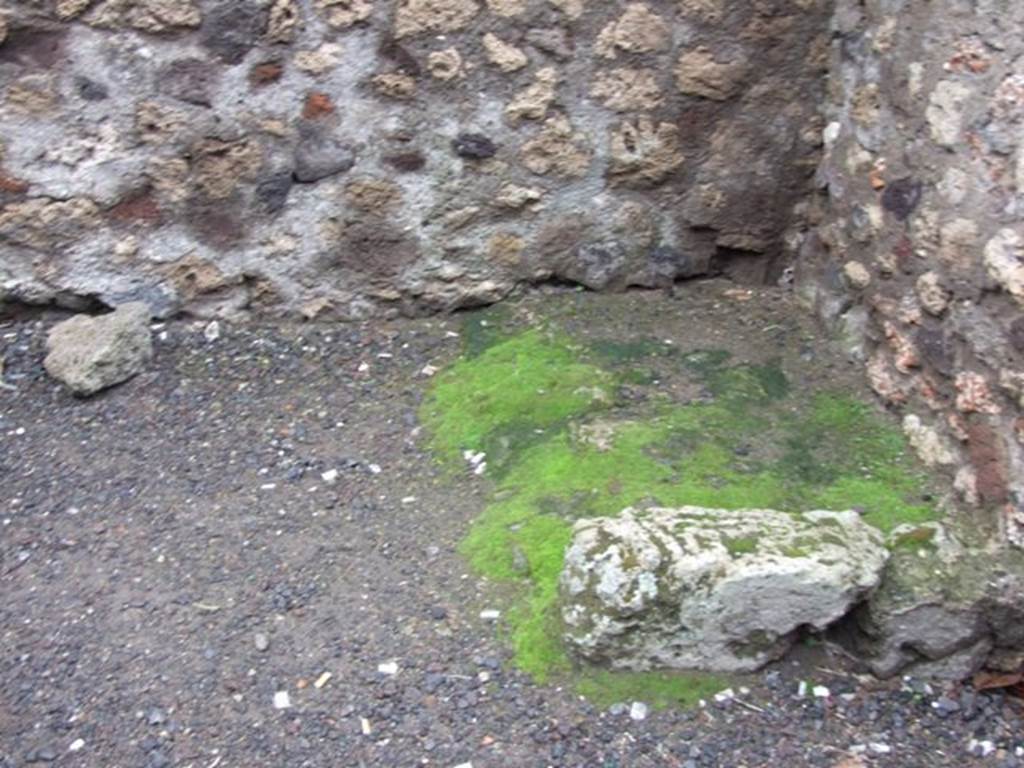 VI.6.1 Pompeii. December 2007. Room 16. Kitchen area in north west corner of peristyle.