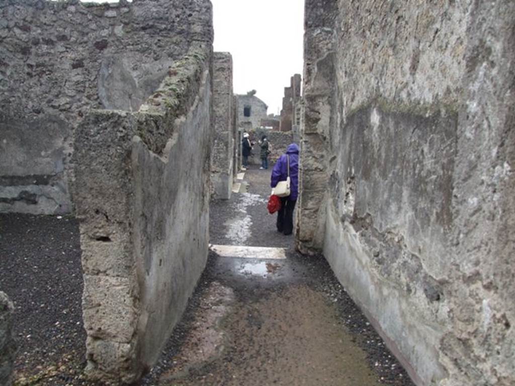 VI.6.1 House of Pansa. December 2007. Room 7, corridor, looking south to atrium.