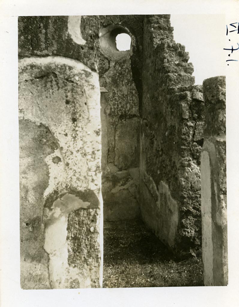 VI.7.3 Pompeii but shown as VI.7.1 on photo. Pre-1937-39.
Doorway to room 4, looking towards south-east corner.
Photo courtesy of American Academy in Rome, Photographic Archive. Warsher collection no. 1522.