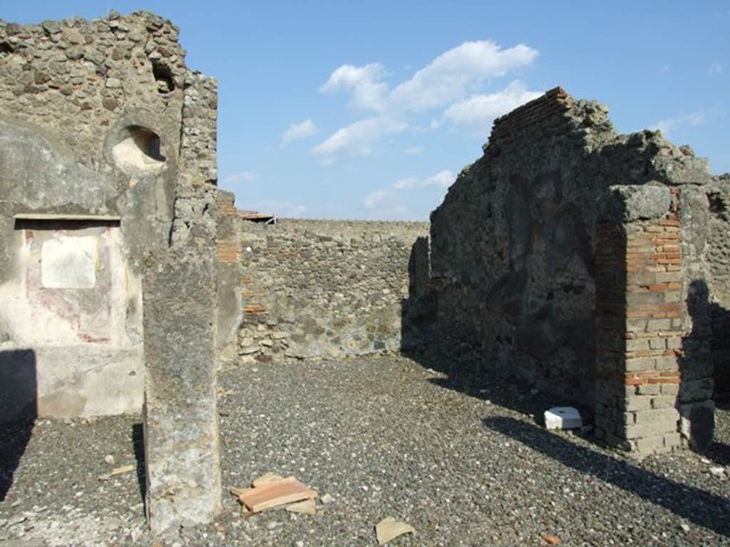 VI.7.3 Pompeii. March 2009. Room 5. Tablinum. Looking east.
