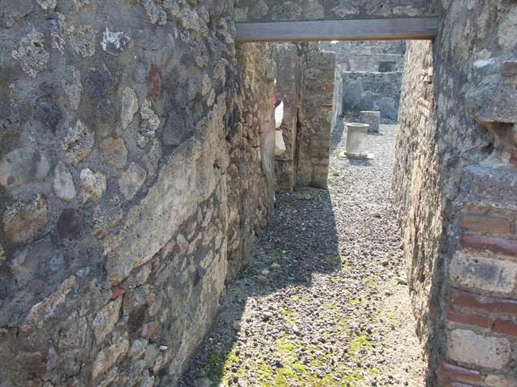 VI.7.3 Pompeii. March 2009. Corridor leading west towards Rooms 7 , 8 and Atrium.