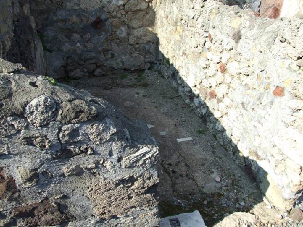 VI.7.3 Pompeii. March 2009. Doorway to Room 2.