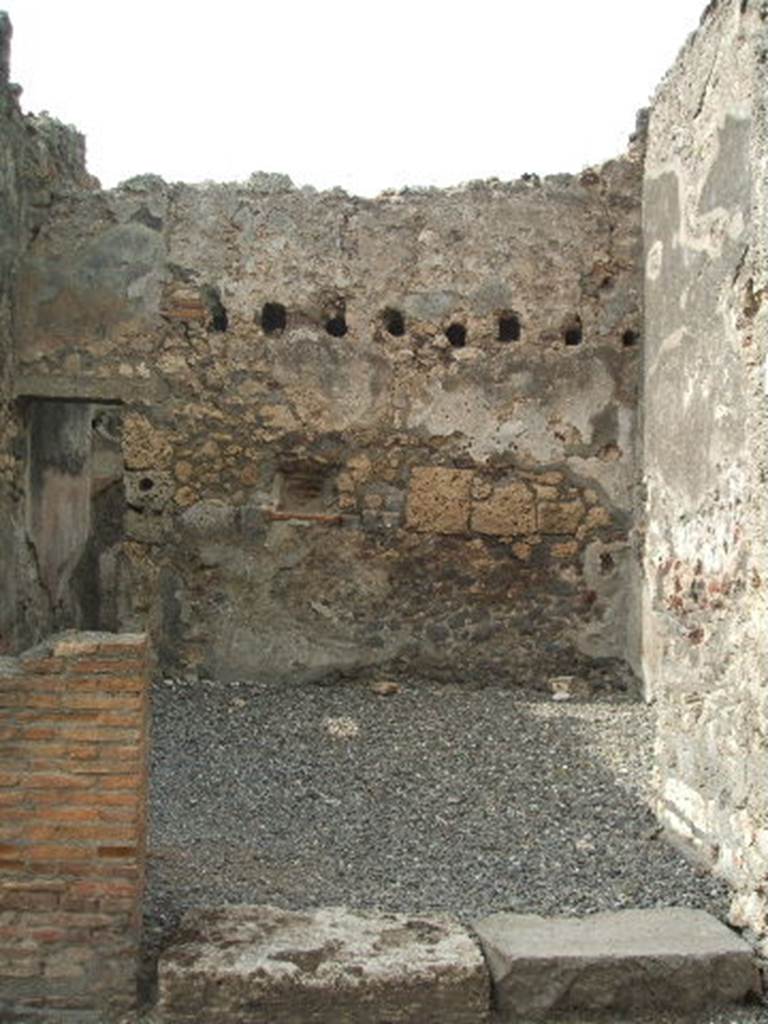 VI.7.5 Pompeii. May 2005. Entrance.
