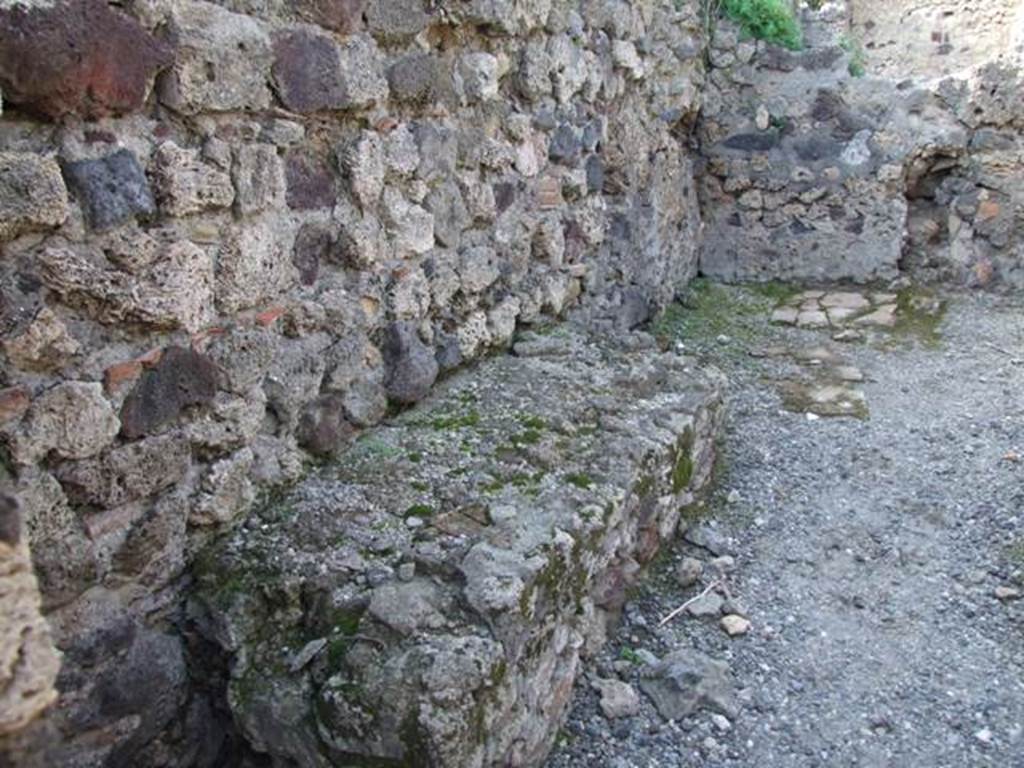 VI.7.6 Pompeii. March 2009. West Portico, looking north to Latrine.
