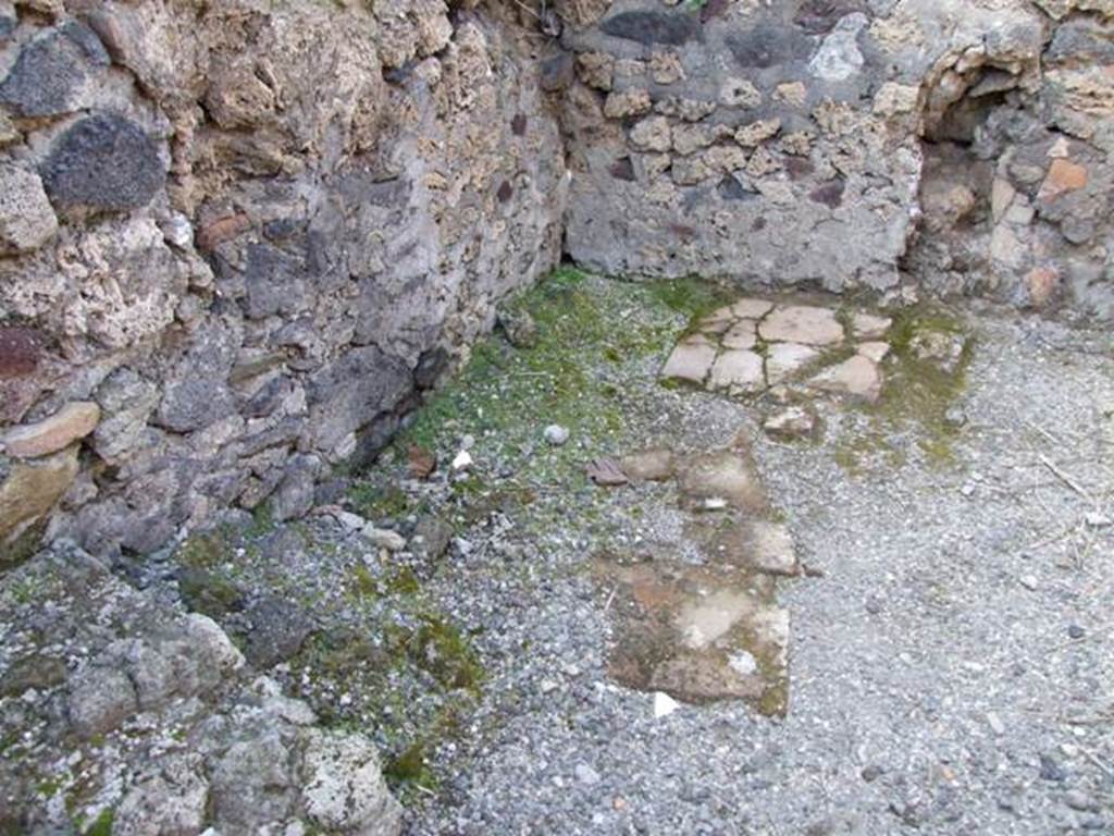 VI.7.6 Pompeii. March 2009. Room 7. Latrine.