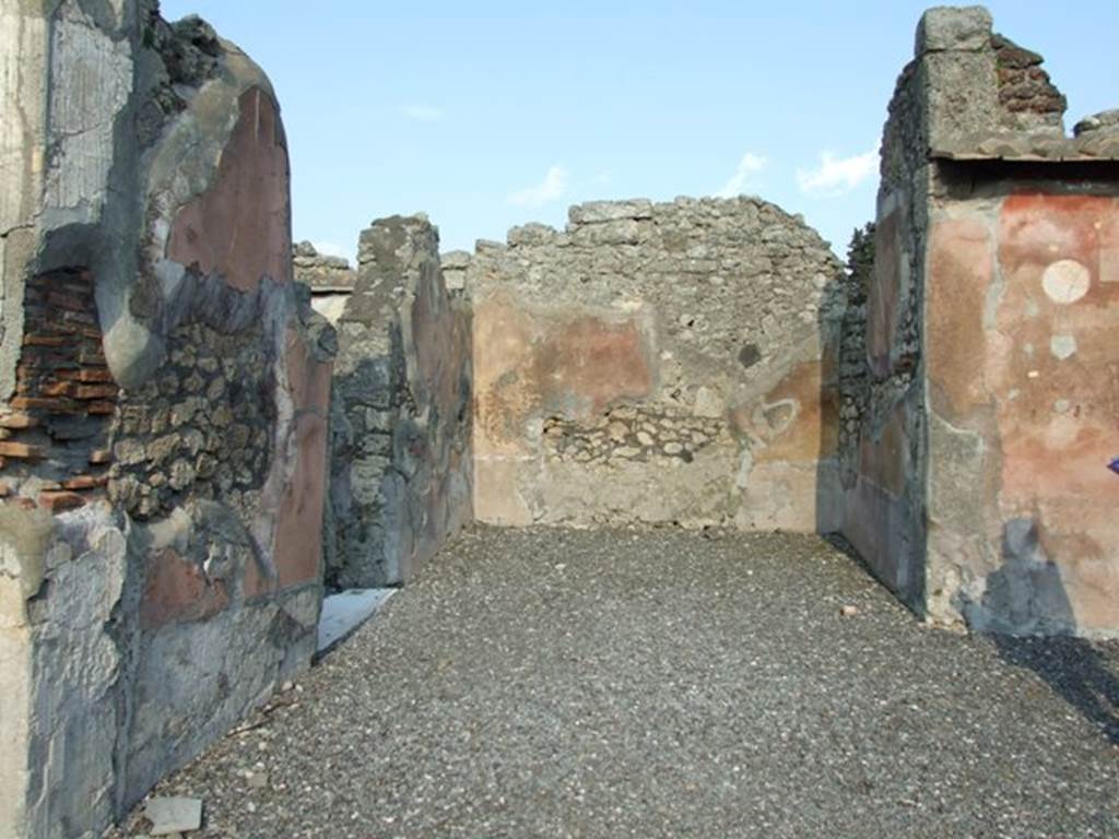VI.7.6 Pompeii. March 2009. Room 11. Ala on east side of atrium.