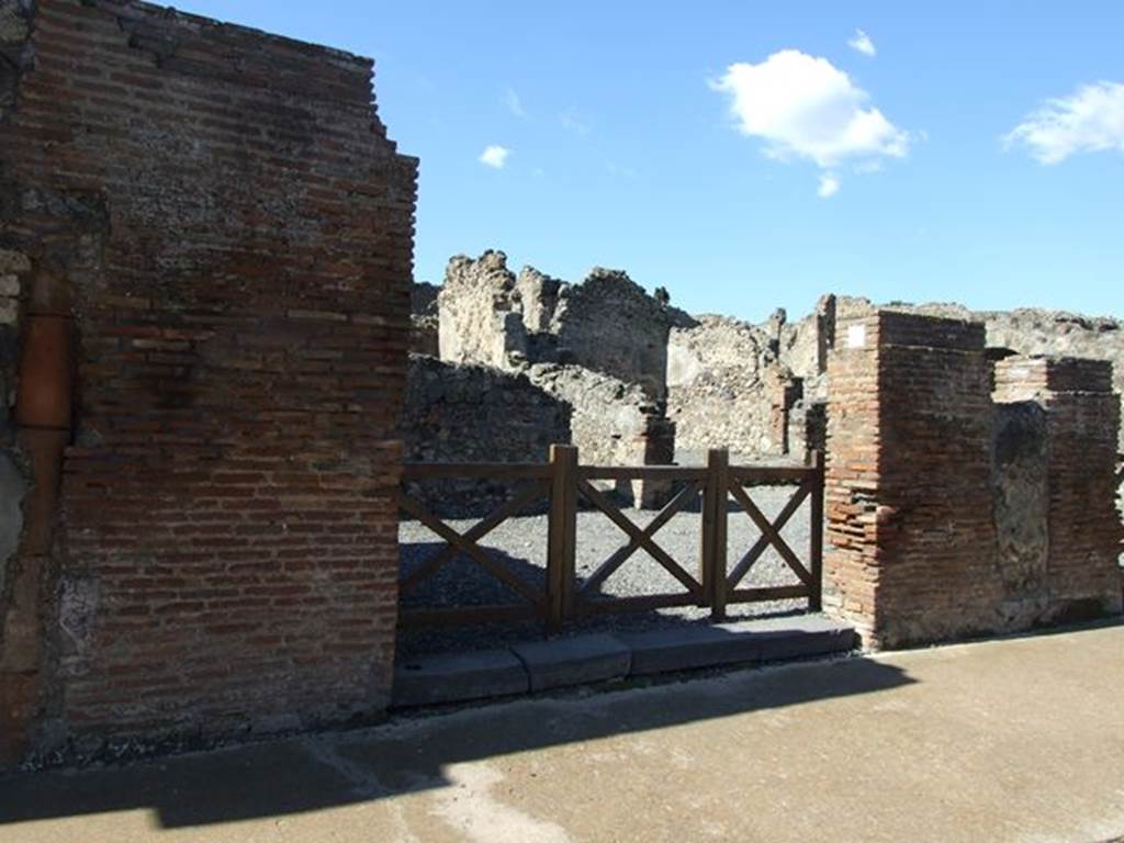 VI.7.10 Pompeii. March 2009. Entrance.