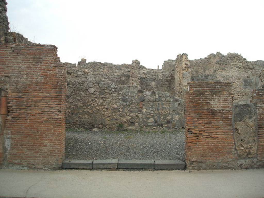 VI.7.10 Pompeii. May 2005. Entrance.