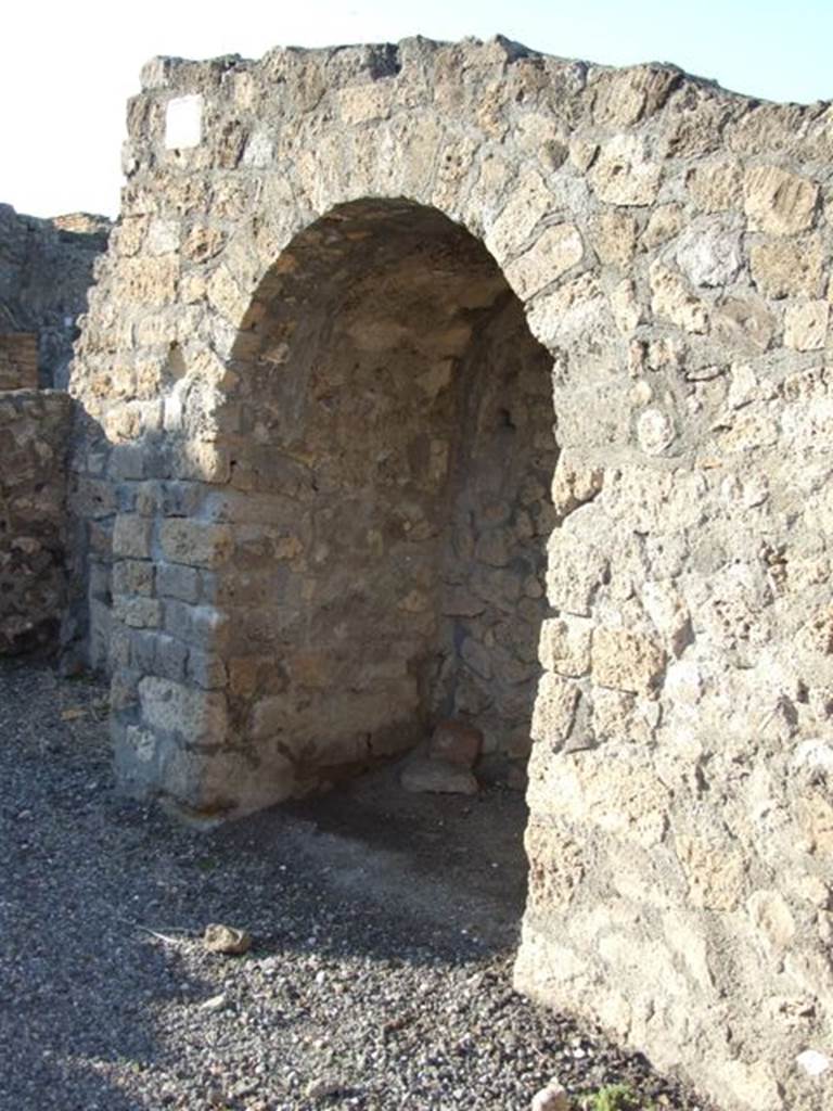 VI.7.11 Pompeii. December 2006. Recess under staircase.