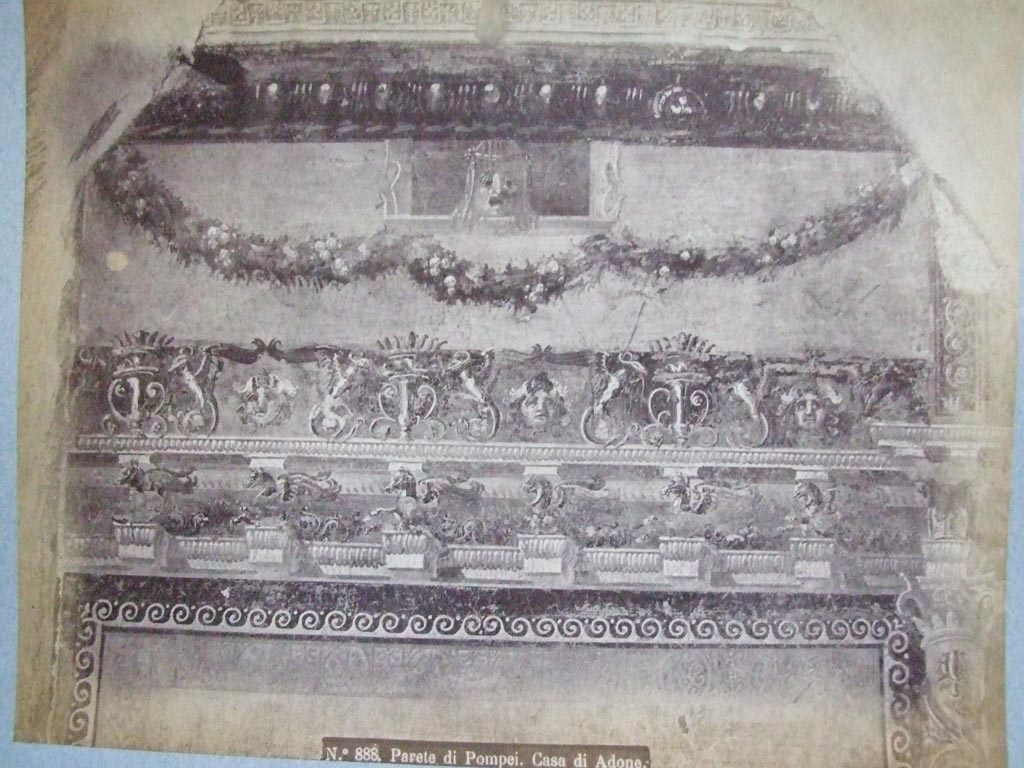 VI.7.18 Pompeii. North-east upper corner of second oecus to south of peristyle. Detail of decoration of top of panel on walls.
Old undated photograph. Courtesy of Society of Antiquaries, Fox Collection.